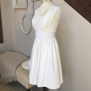 White floral embossed so so pretty dress